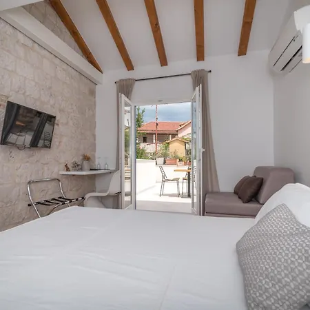 Hotel Bifora Heritage Trogir