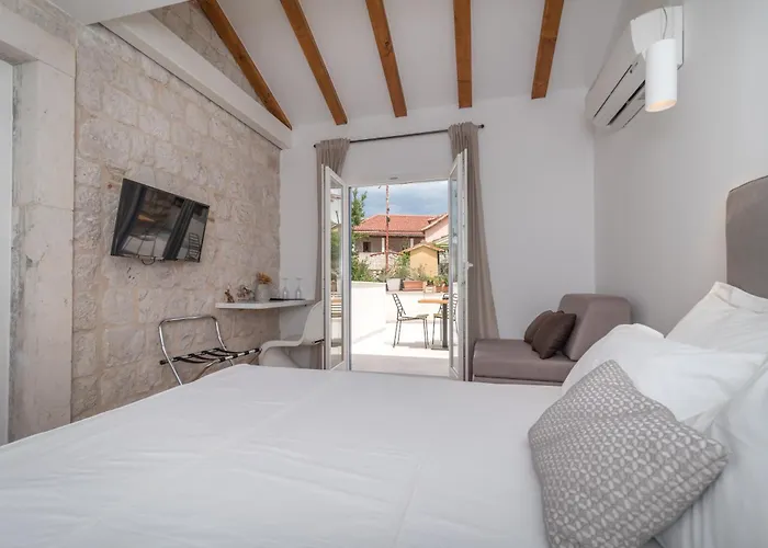 Hotel Bifora Heritage Trogir